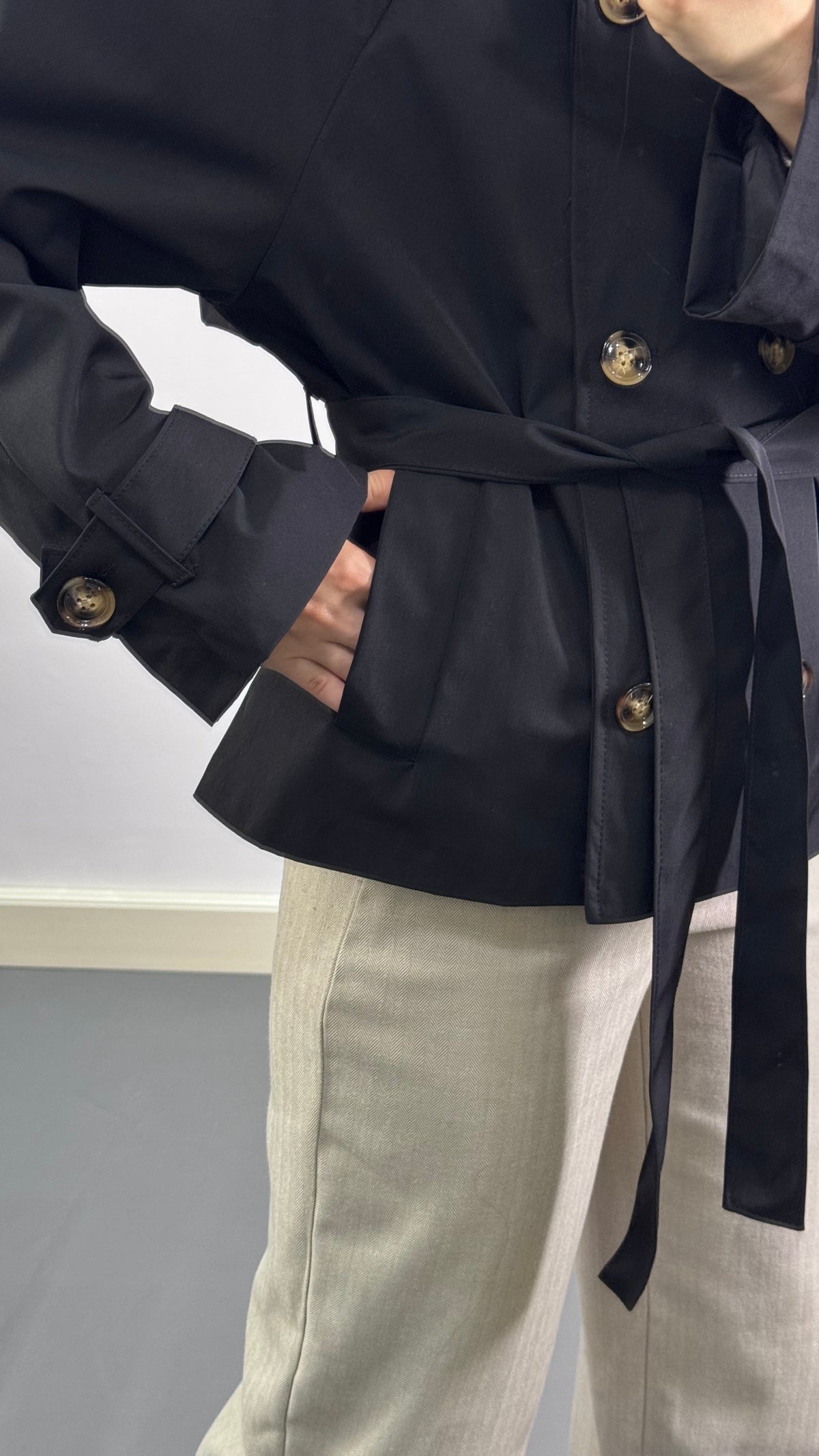Trench court |Noir