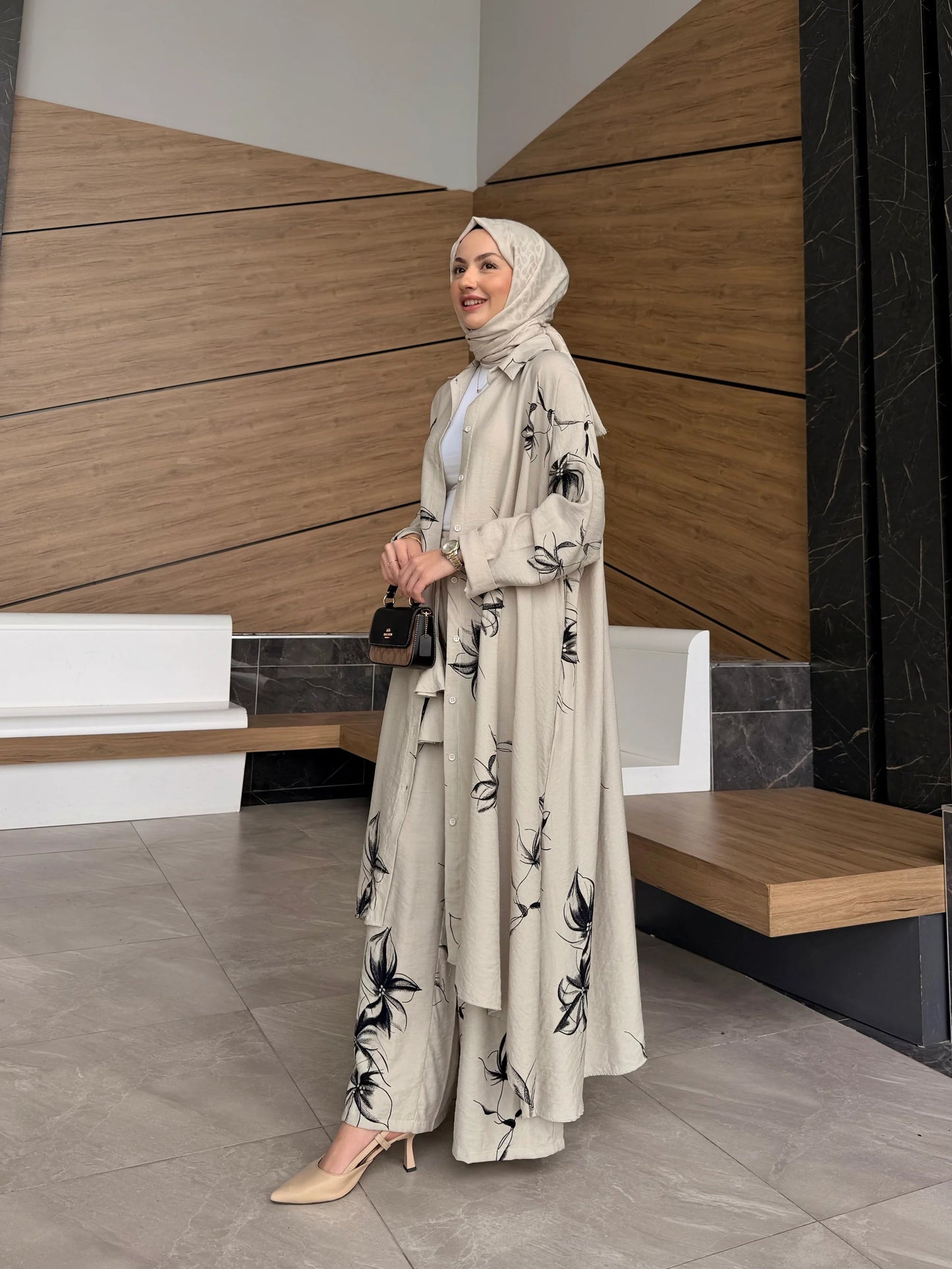 Ensemble à motifs noirs |Beige