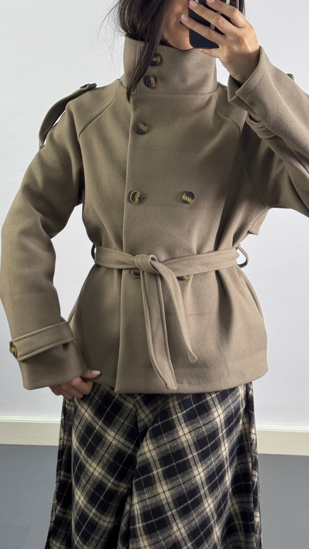 Trench court |Taupe