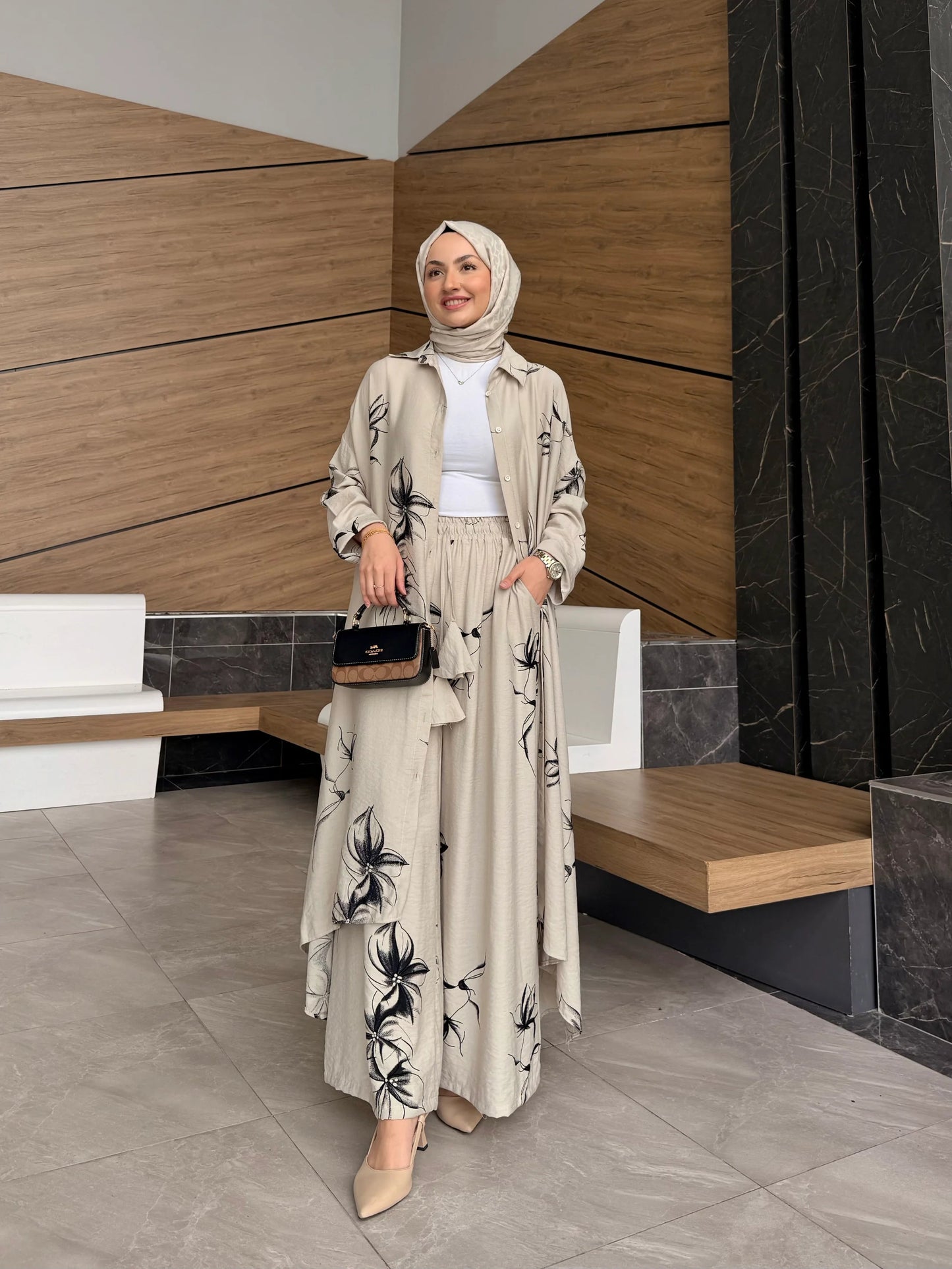 Ensemble à motifs noirs |Beige