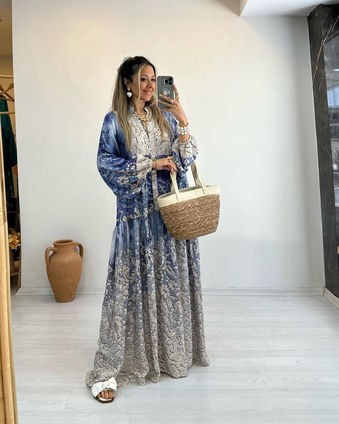 Robe Victoria